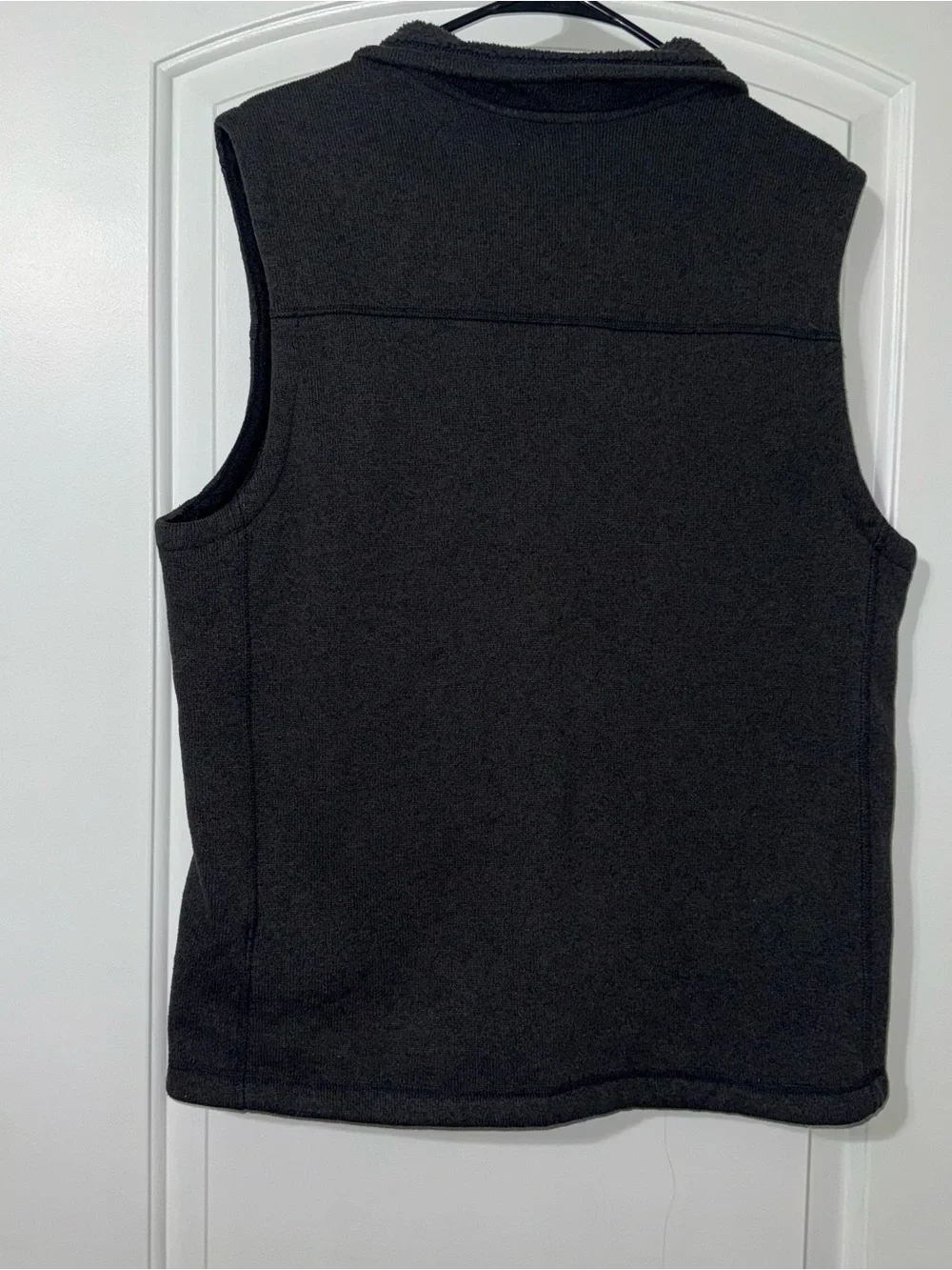 The North Face Vest Men’s Size Large Black Gray Color